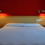 280 Zaragoza Hotel