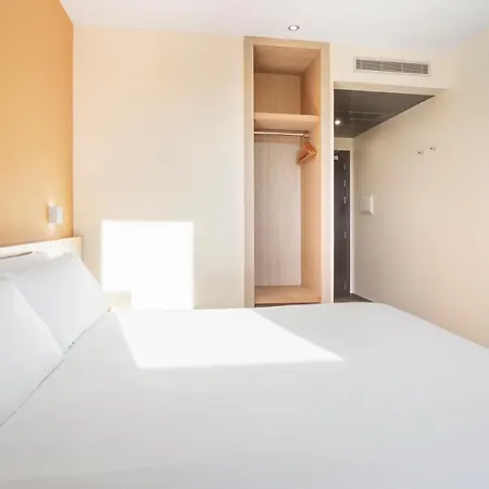 Hotel 280 Zaragoza 2*