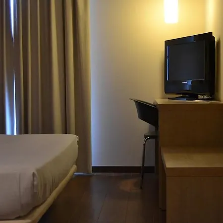 Hotel 280 Zaragoza 2*