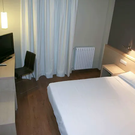 280 Zaragoza Hotel 2*