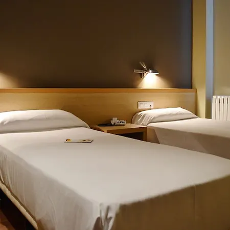280 Zaragoza Szálloda 2*