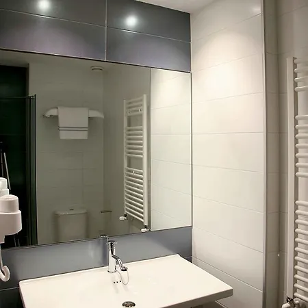 280 Zaragoza 2*