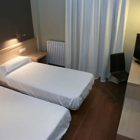 280 Zaragoza Hotel 2*