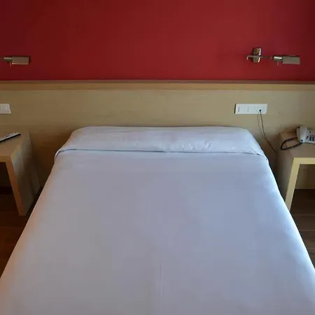 280 Zaragoza 호텔 2*